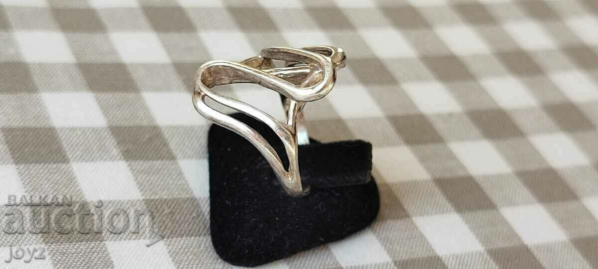 SILVER RING 3.68 GRAMS/ SAMPLING 925 - 5 SILVER RING 3.68 GRAMS/ SAMPLING 925 - 5