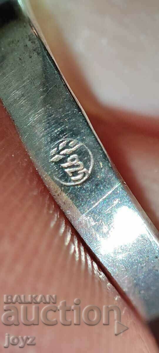 SILVER RING 3.68 GRAMS/ SAMPLING 925 - 7 SILVER RING 3.68 GRAMS/ SAMPLING 925 - 7