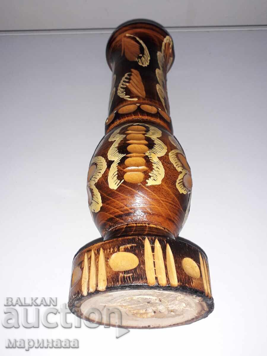 Licitație VAZA VECHE. SCULPTURĂ ÎN LEMN Licitație VAZA VECHE. SCULPTURĂ ÎN LEMN