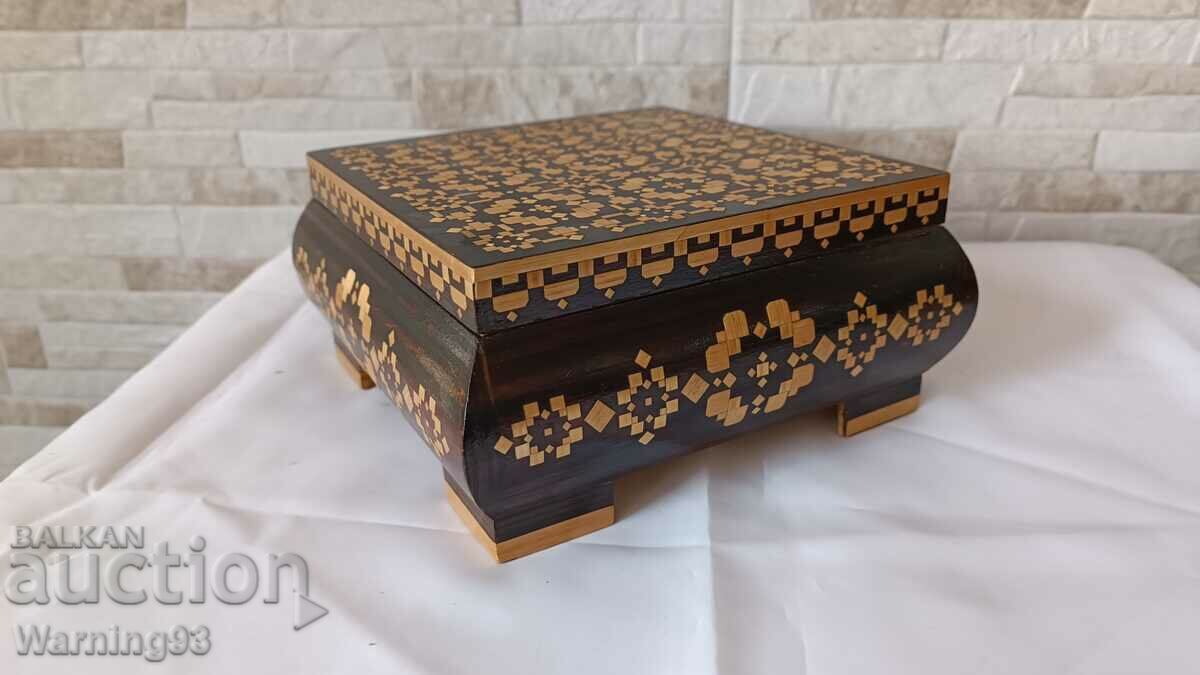Old wooden jewelry box - decorated with veneer - #1 - 5 Old wooden jewelry box - decorated with veneer - #1 - 5