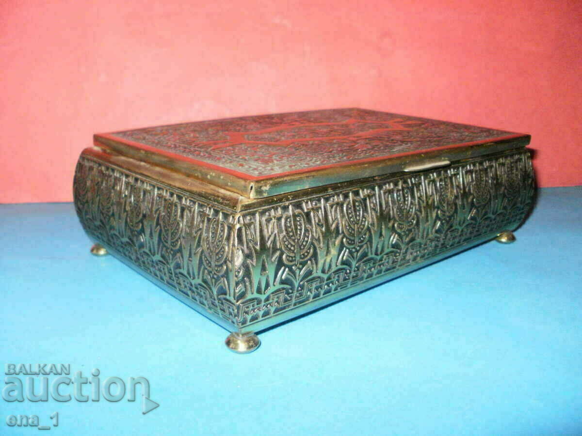 Delivery of Old large Arabic metal box with ornaments Delivery of Old large Arabic metal box with ornaments