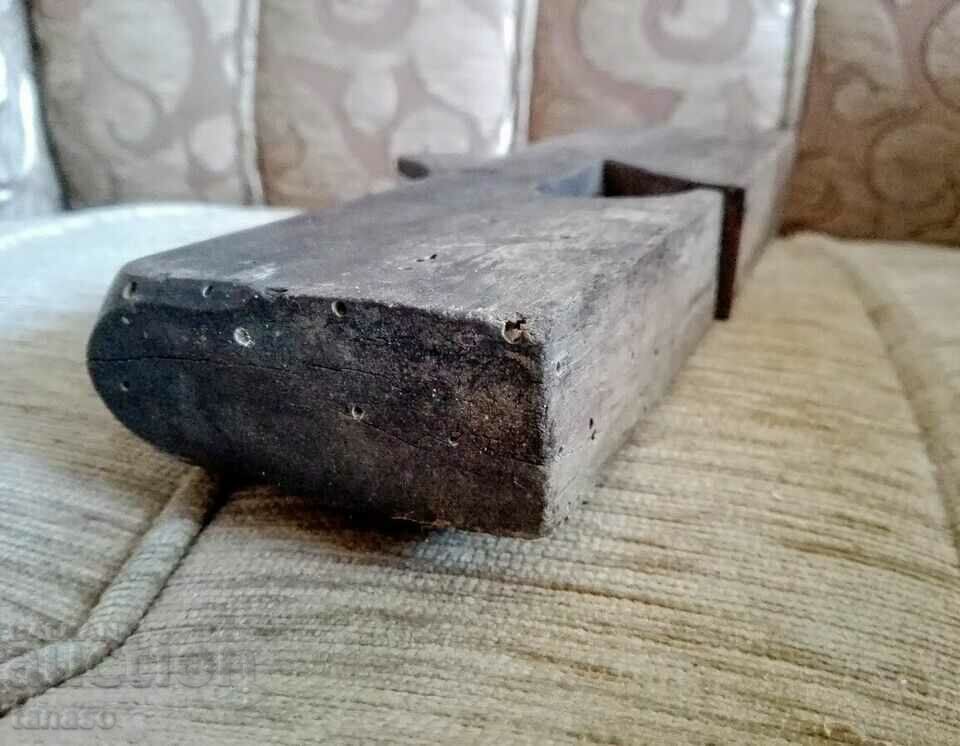 Old woodworking planer with knife - 6 Old woodworking planer with knife - 6