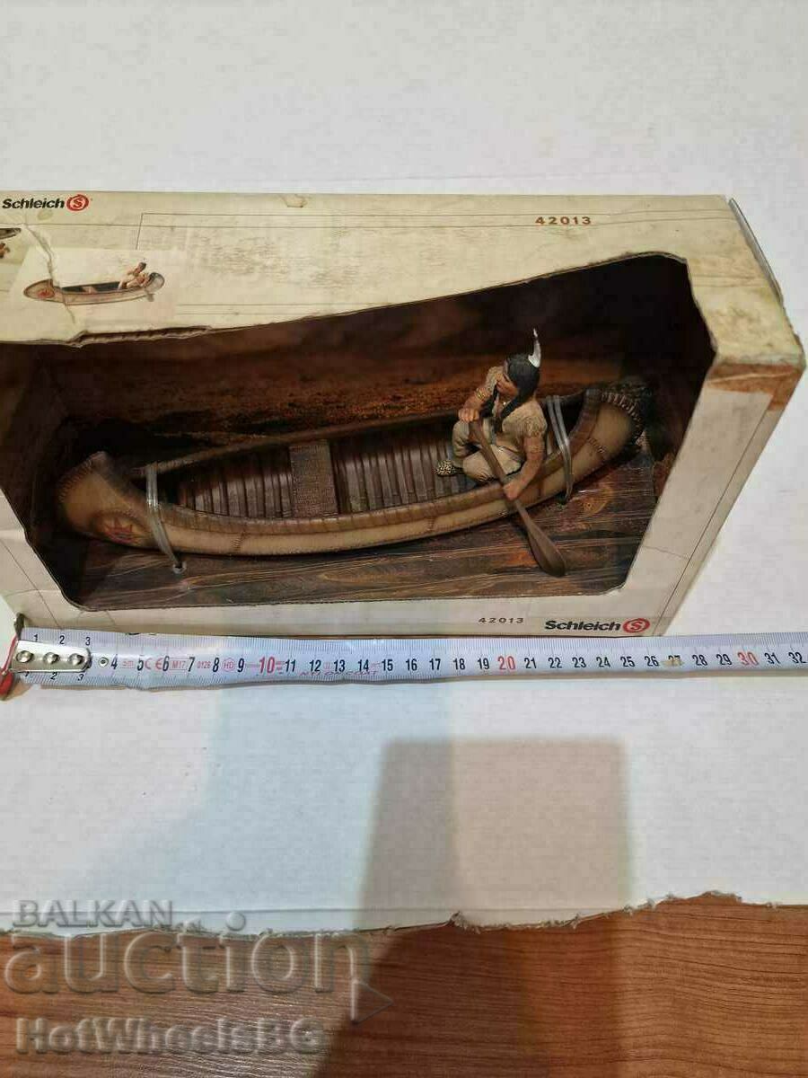 Model / Toy from "Schleich" Indian with a canoe - 6 Model / Toy from "Schleich" Indian with a canoe - 6