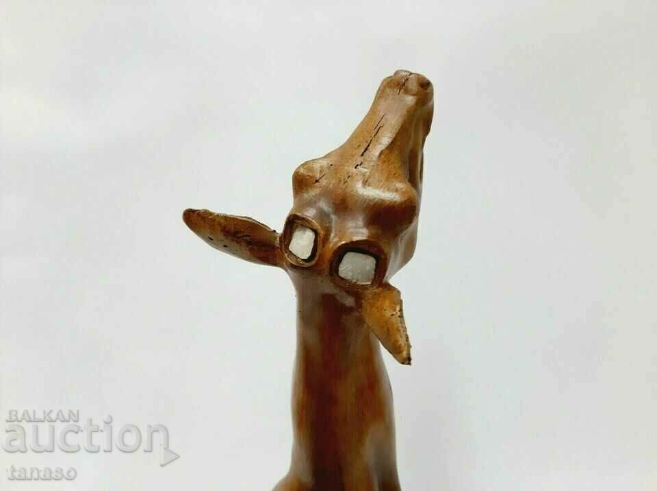 Large statuette, figula of a doe, resin - 7 Large statuette, figula of a doe, resin - 7