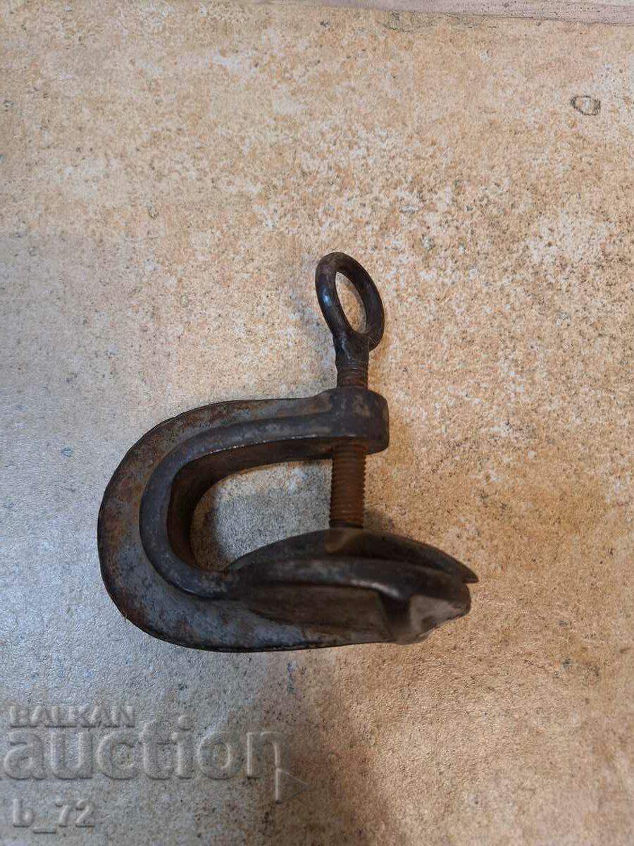 Old tie with price 10.00 BGN | € 5.11 Old tie with price 10.00 BGN | € 5.11