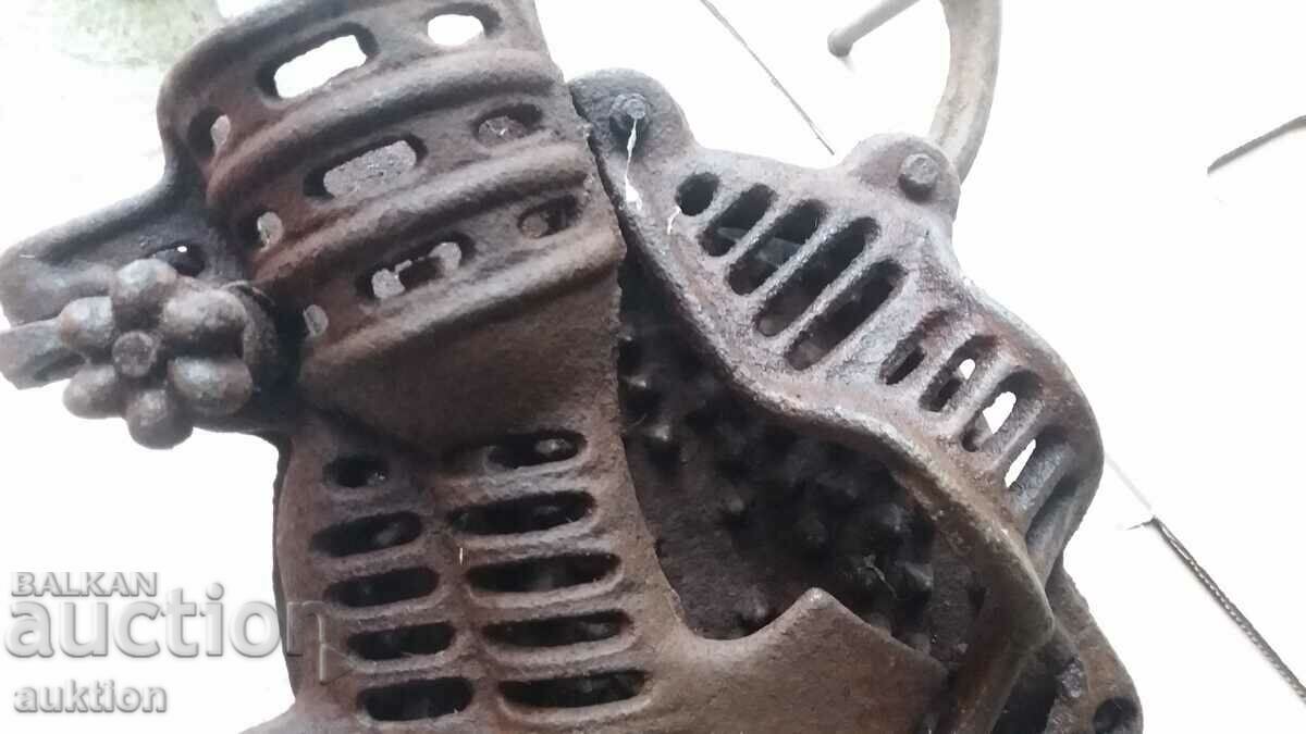 OLD REVIVAL CORN DROPPER - AUSTRIA with price 35.99 BGN | € 18.40