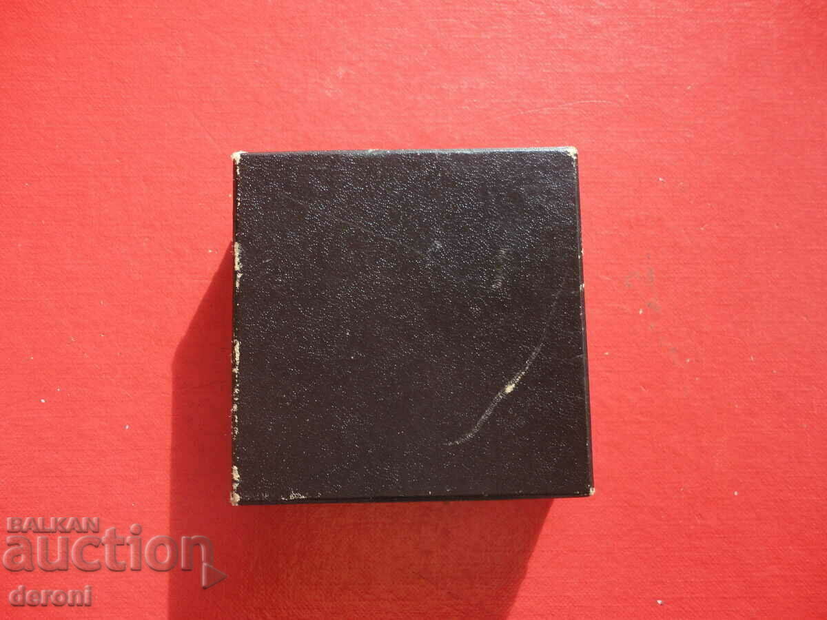 Adapter ring for lens in box - 7 Adapter ring for lens in box - 7