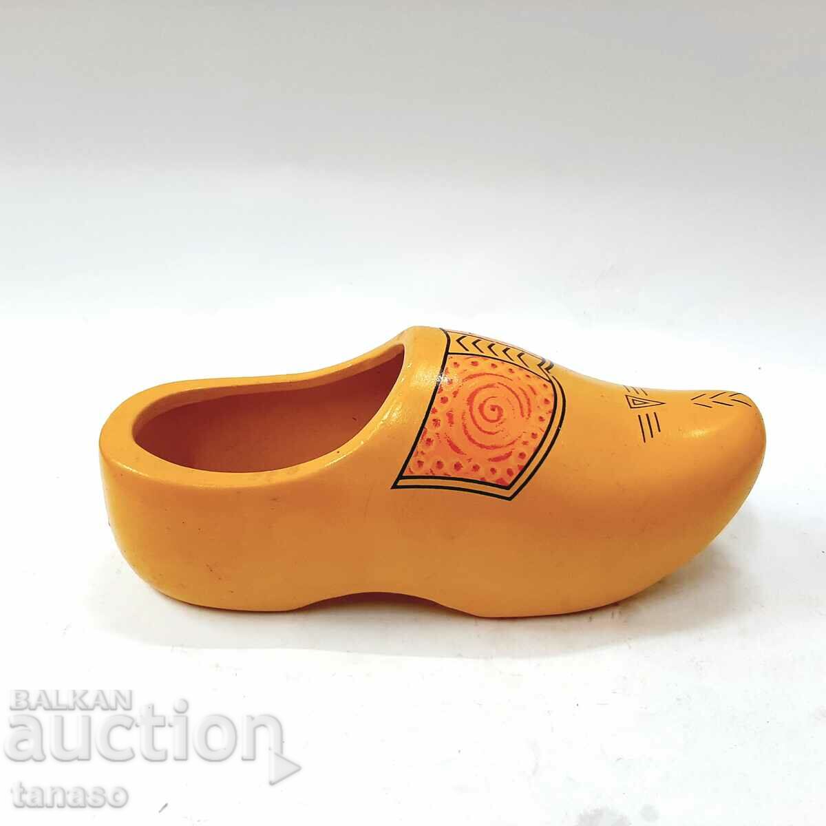 Жълта керамична обувка (13.5)