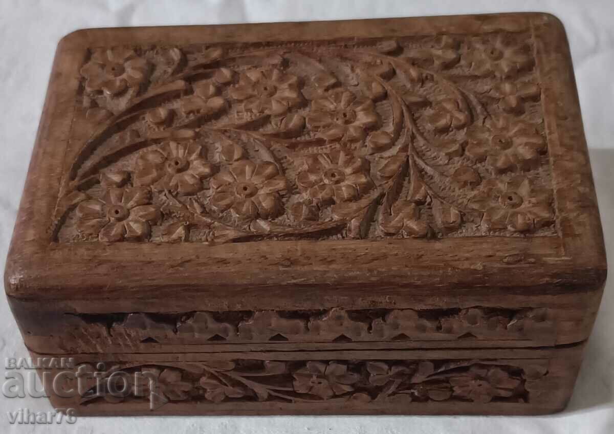Old wooden box - 6