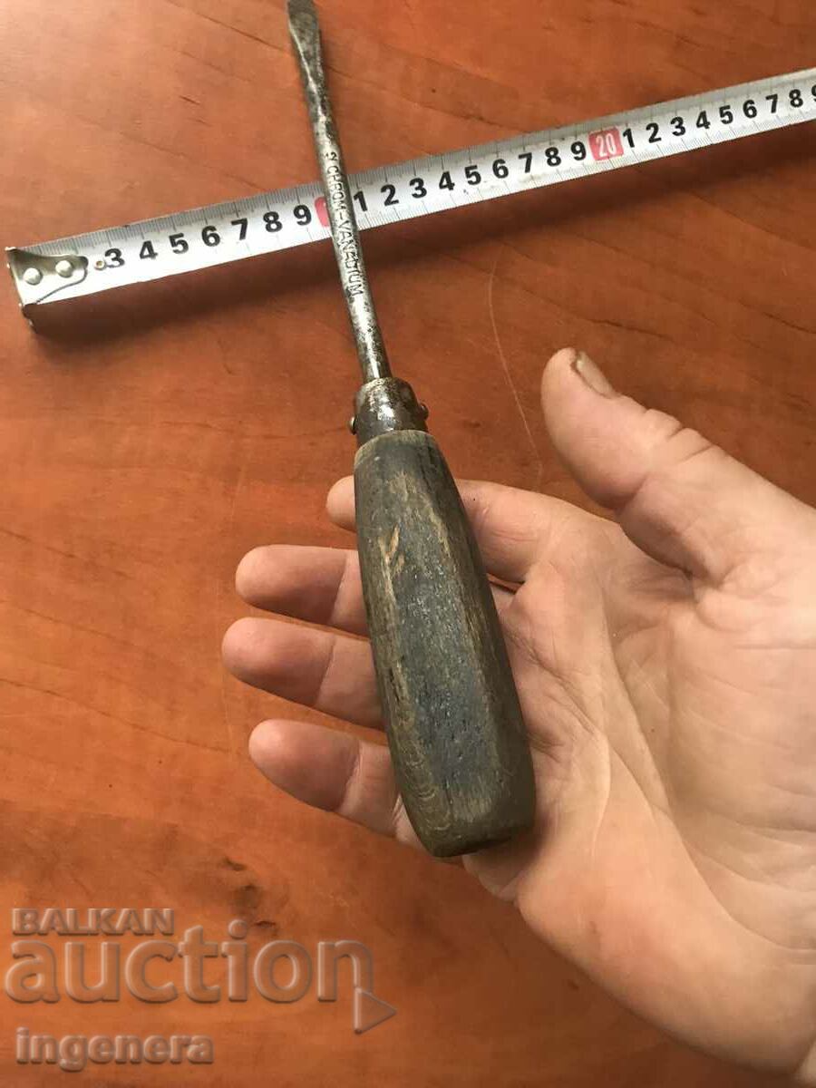 Auction SCREWDRIVER LARGE Auction SCREWDRIVER LARGE
