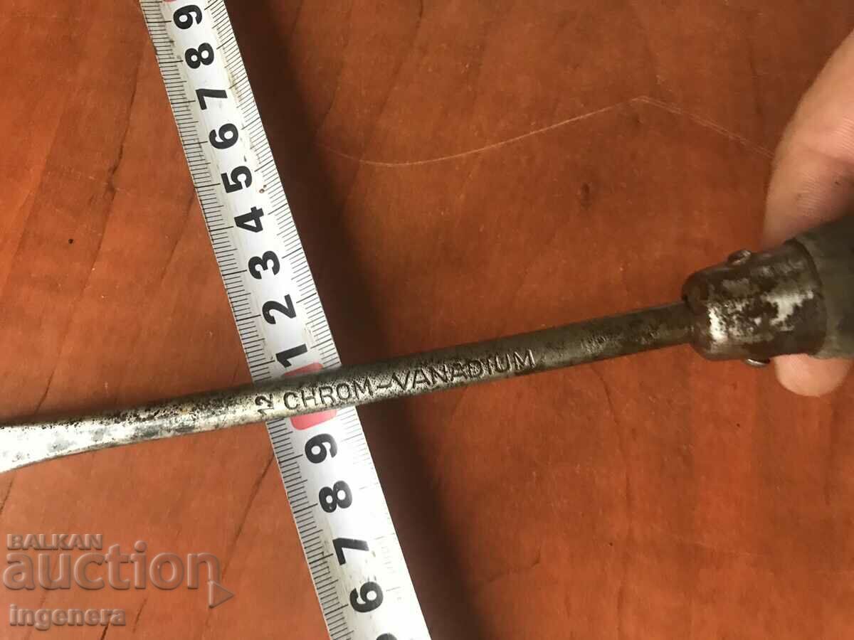 SCREWDRIVER LARGE - 5 SCREWDRIVER LARGE - 5