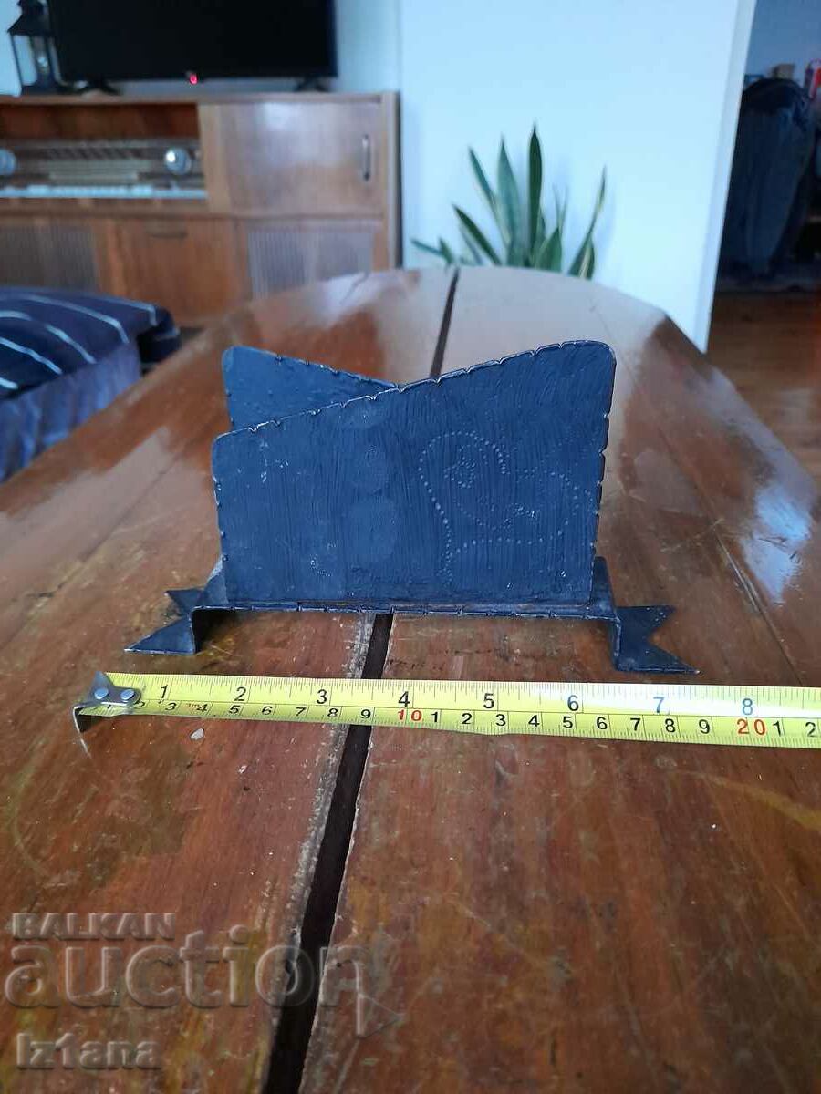 Auction  Old napkin holder
