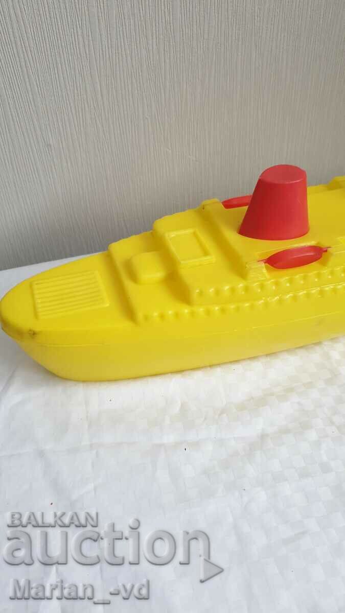 Social plastic toy ship with price 60.00 BGN | € 30.68 Social plastic toy ship with price 60.00 BGN | € 30.68