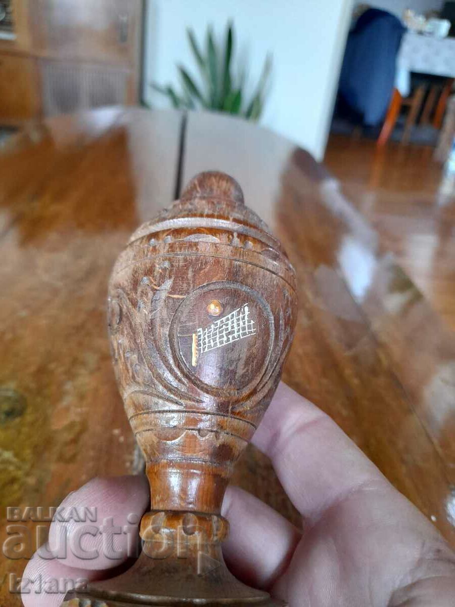 Παλιό ξύλινο μπολ με τιμή 20.00 BGN | € 10.23 Παλιό ξύλινο μπολ με τιμή 20.00 BGN | € 10.23