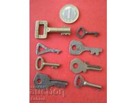 Lot of small keys, keys, box or chest key