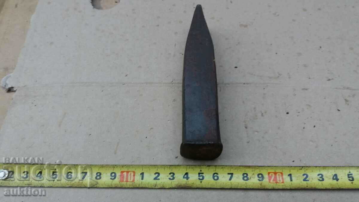 Delivery of OLD HAMMER - TOOL Delivery of OLD HAMMER - TOOL