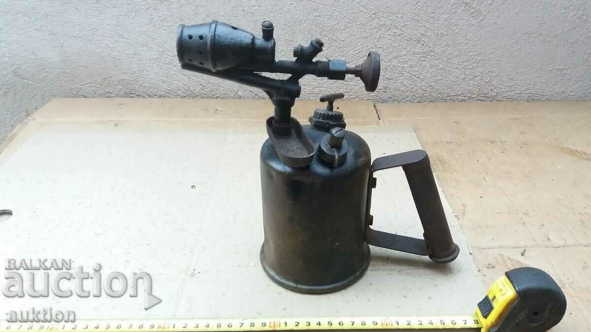 Licitație ARZATOR PE BENZINA, LAMPA - SALABIL