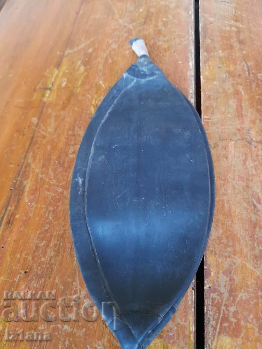 Old ball looter with price 40.00 BGN | € 20.45 Old ball looter with price 40.00 BGN | € 20.45