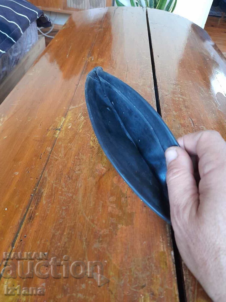 Delivery of Old ball looter Delivery of Old ball looter