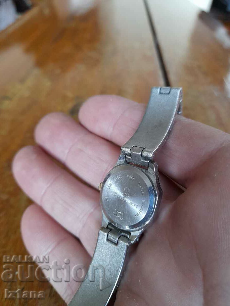 Livrarea Vechiul ceas Semtex Livrarea Vechiul ceas Semtex