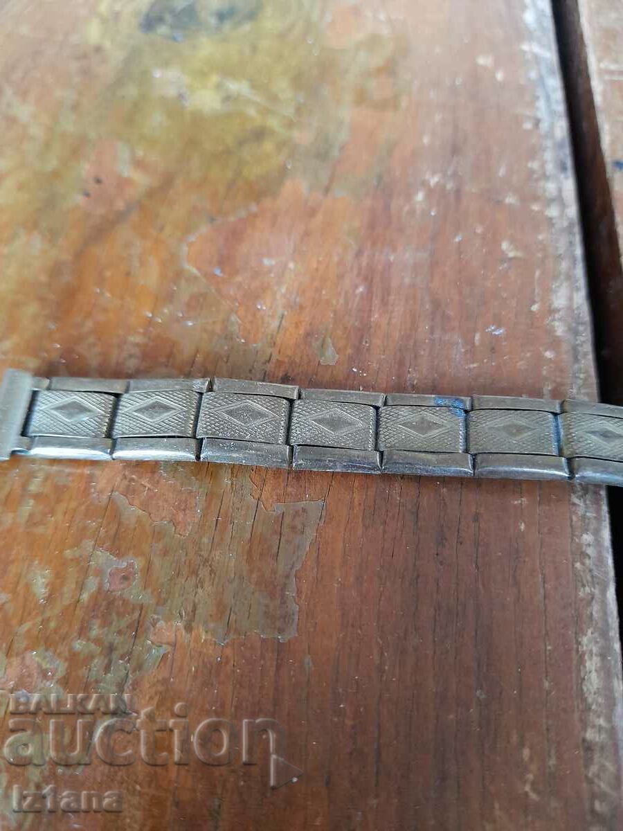 Παλιά αλυσίδα, λουράκι, αλυσίδα ρολογιών με τιμή 10.00 BGN | € 5.11 Παλιά αλυσίδα, λουράκι, αλυσίδα ρολογιών με τιμή 10.00 BGN | € 5.11