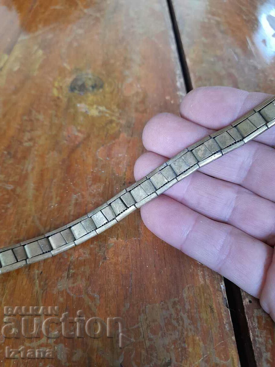 Παράδοση Παλιά αλυσίδα, λουράκι, αλυσίδα ρολογιών Παράδοση Παλιά αλυσίδα, λουράκι, αλυσίδα ρολογιών