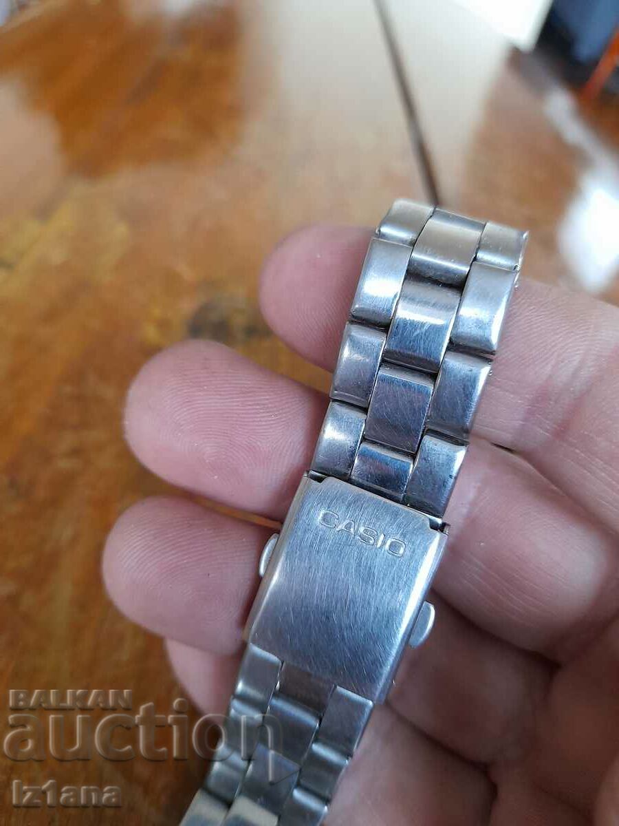 Old chain, strap, chain for a Casio watch with price 9.00 BGN | € 4.60 Old chain, strap, chain for a Casio watch with price 9.00 BGN | € 4.60