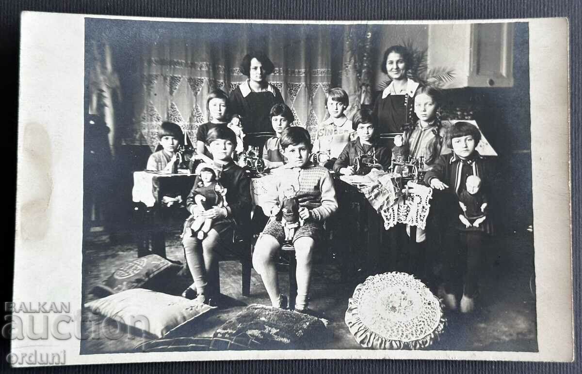 4047 Царство България детски курс шевни машини Сингер 1930