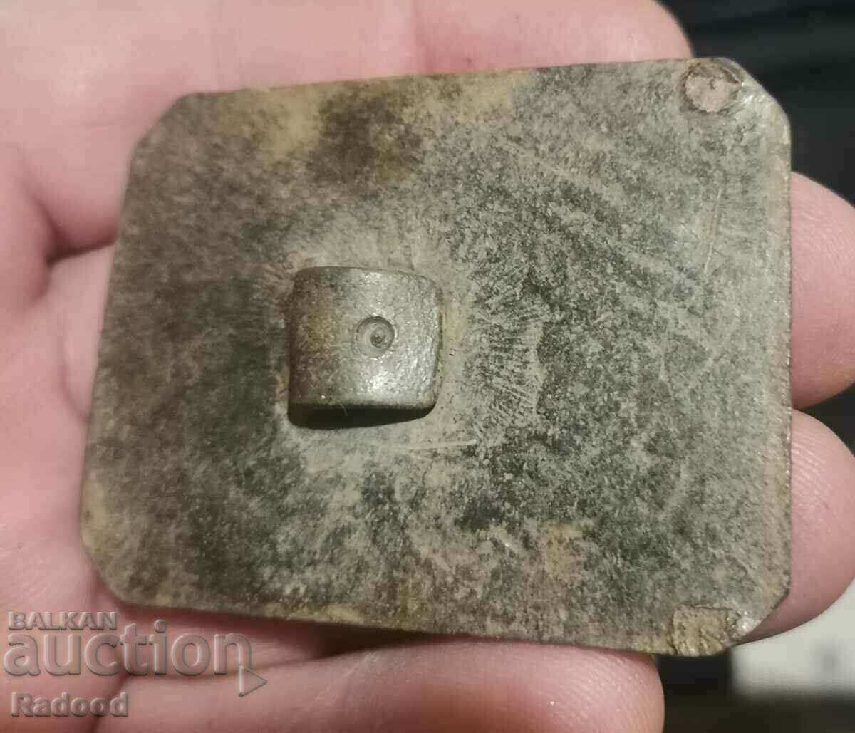 Delivery of Royal buckle