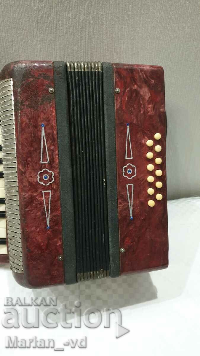 Licitație Acordeon pentru copii - Baby - 12 bass - Fabricat in URSS