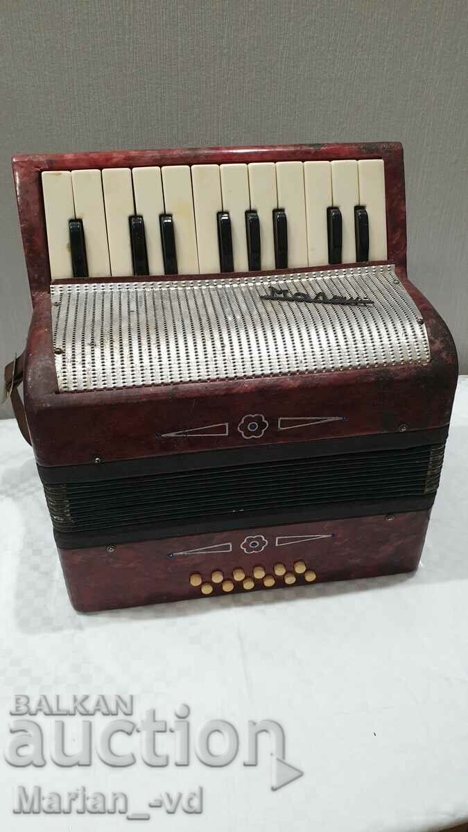 Acordeon pentru copii - Baby - 12 bass - Fabricat in URSS - 5