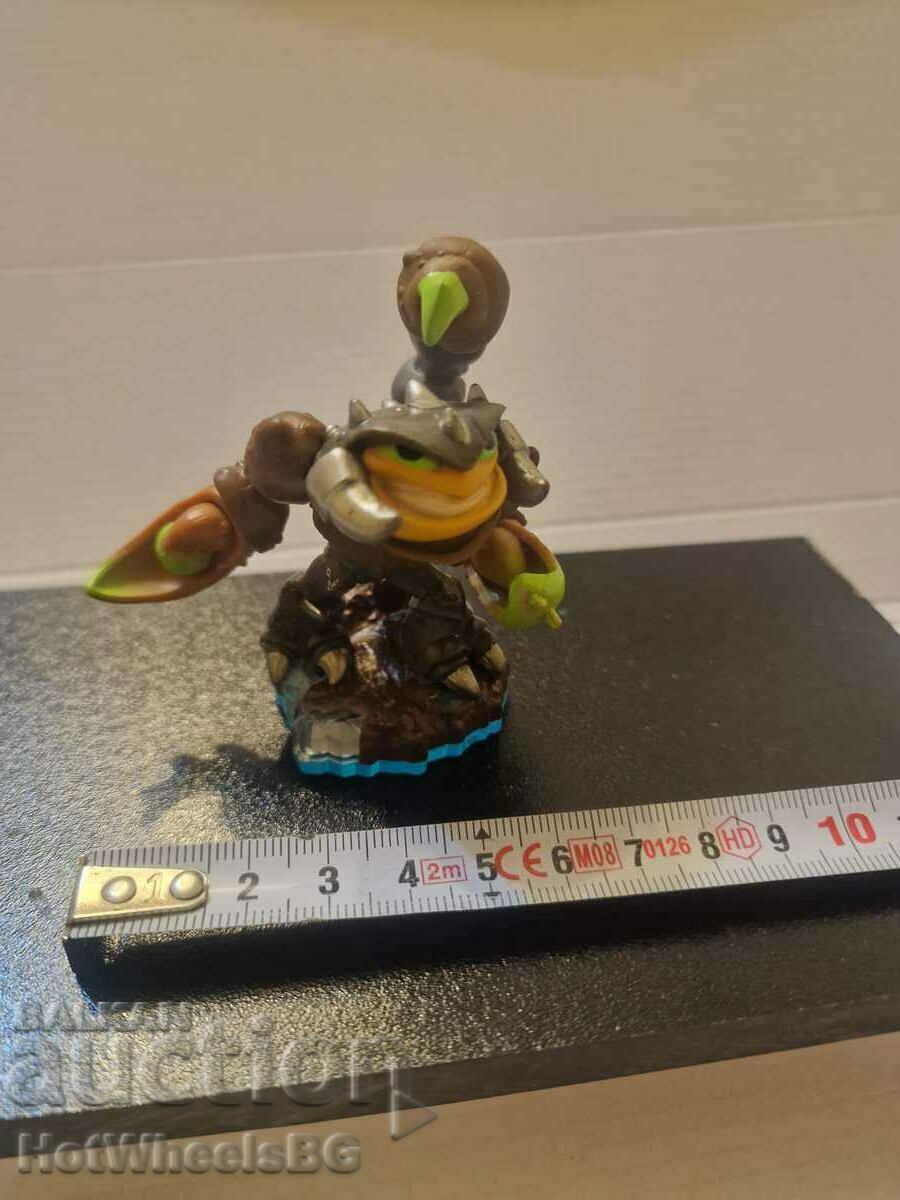 SkyLanders figure - 5 SkyLanders figure - 5