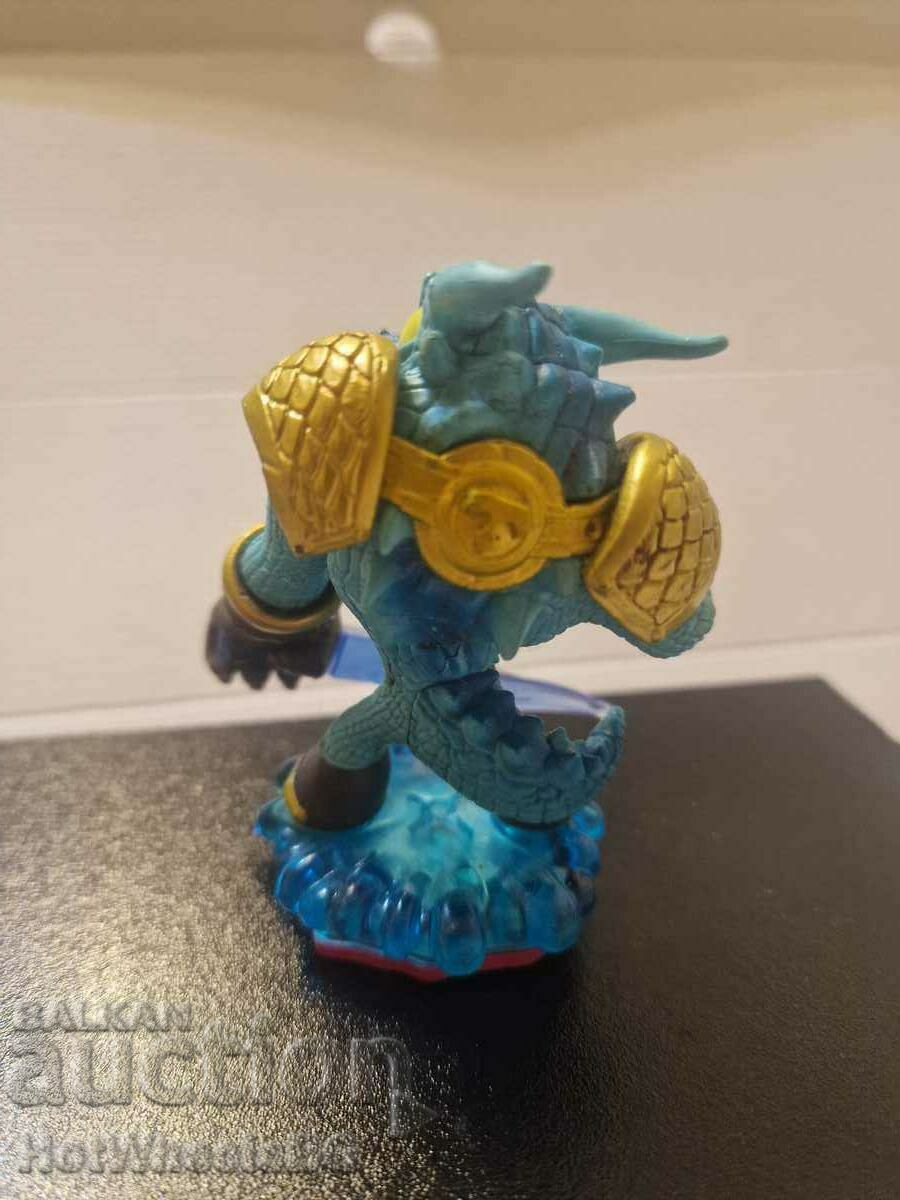 Auction  SkyLanders figure
