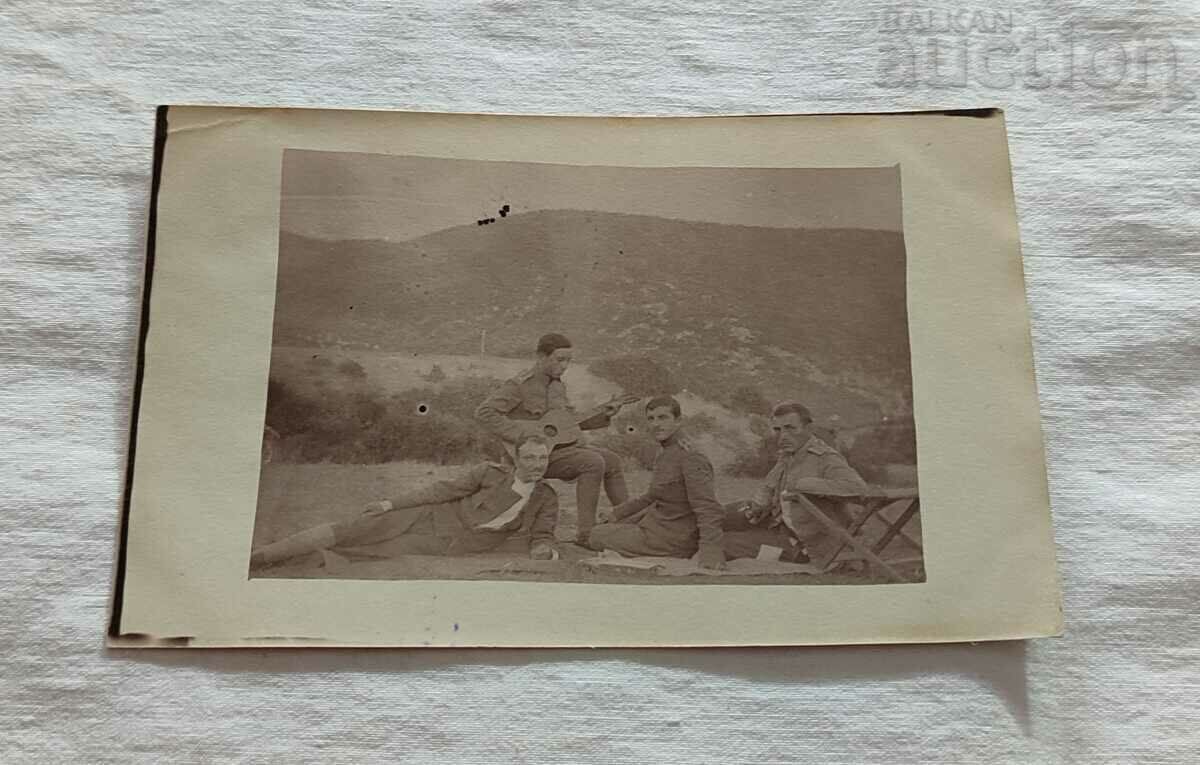 GUITARE MILITARE 1917 FOTOGRAFIE