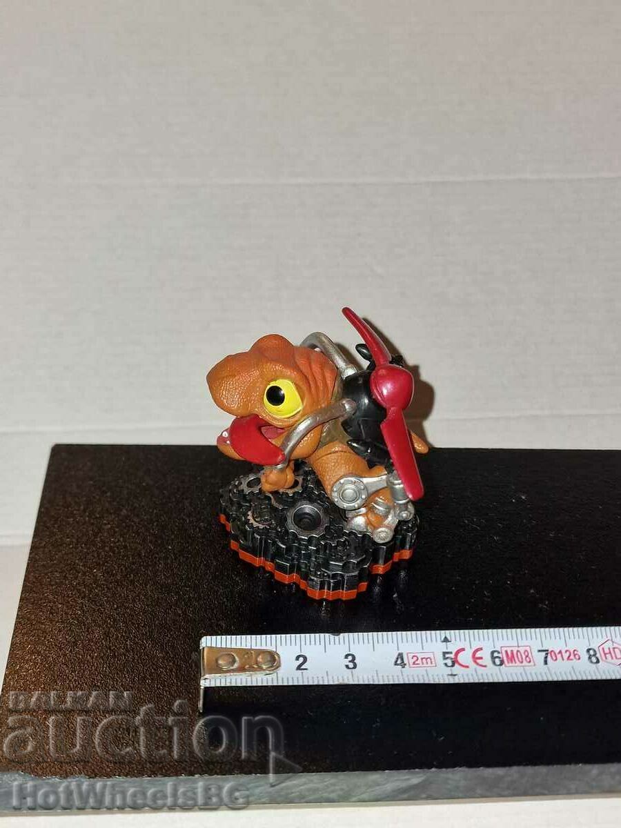 SkyLanders figure - 5 SkyLanders figure - 5