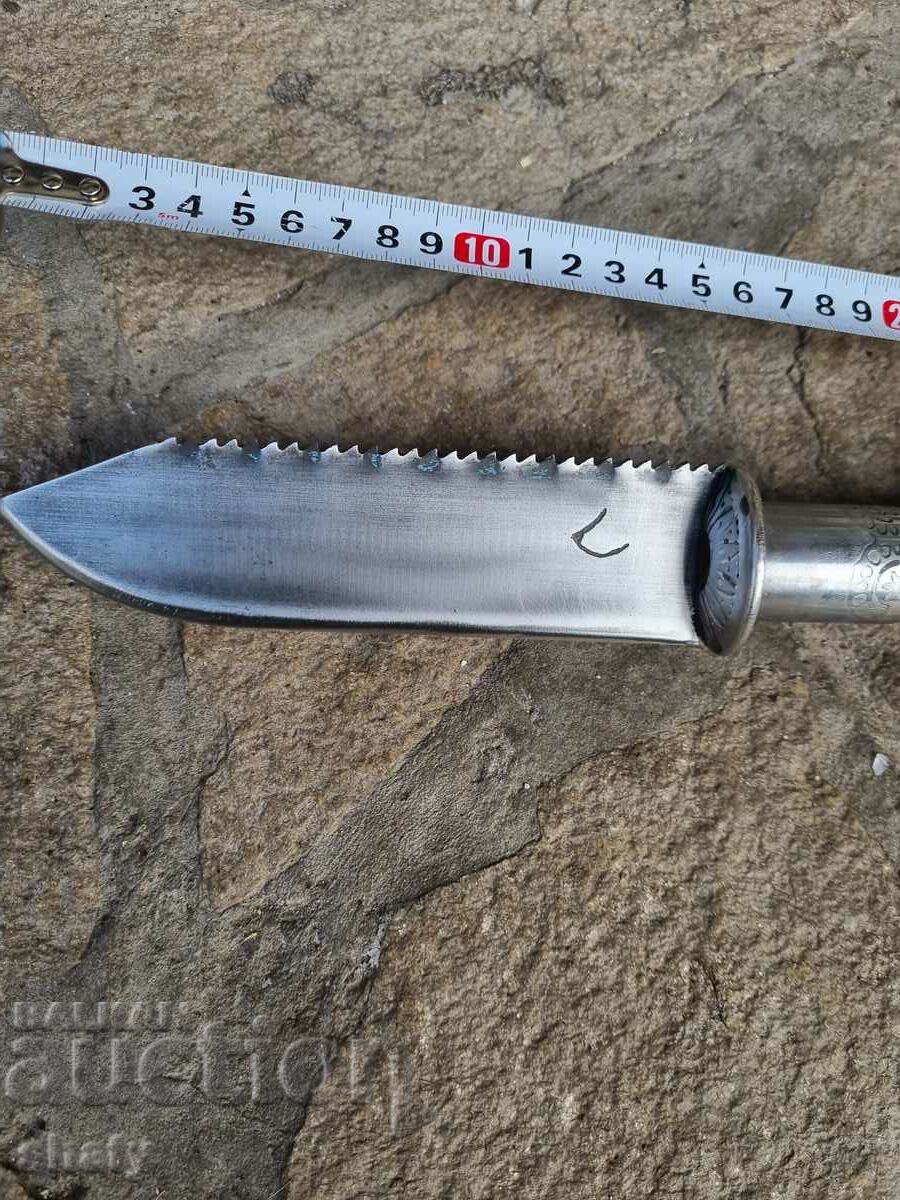 An old knife with price 65.00 BGN | € 33.23 An old knife with price 65.00 BGN | € 33.23