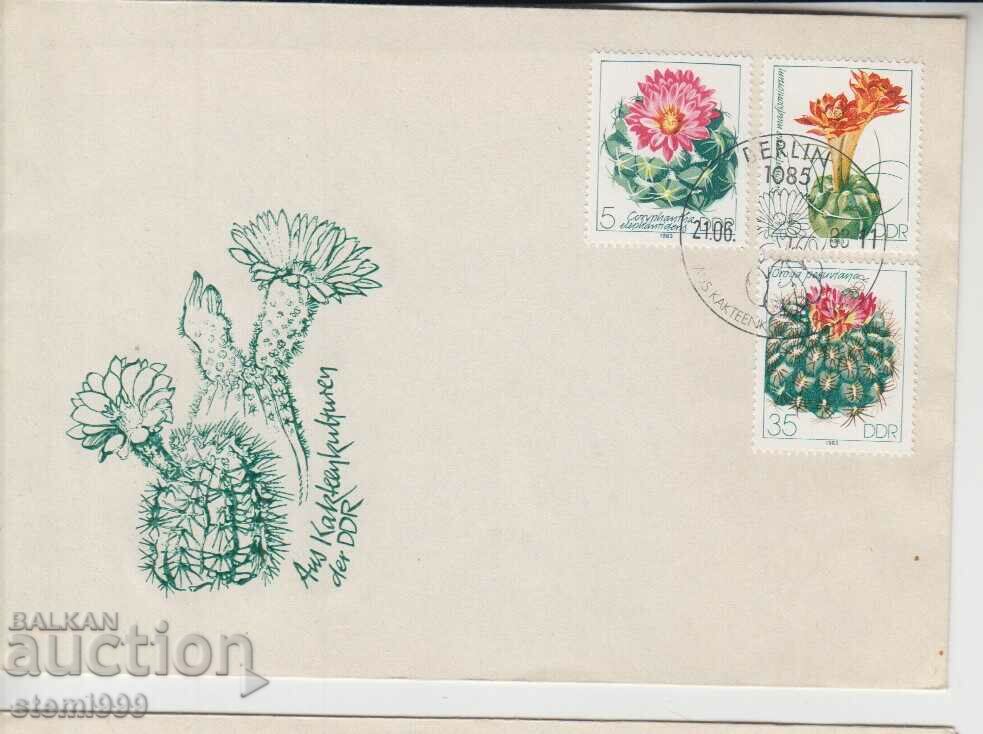 First Day Post Envelope Cacti Lot 2 pl. with price 3.00 BGN | € 1.53 First Day Post Envelope Cacti Lot 2 pl. with price 3.00 BGN | € 1.53