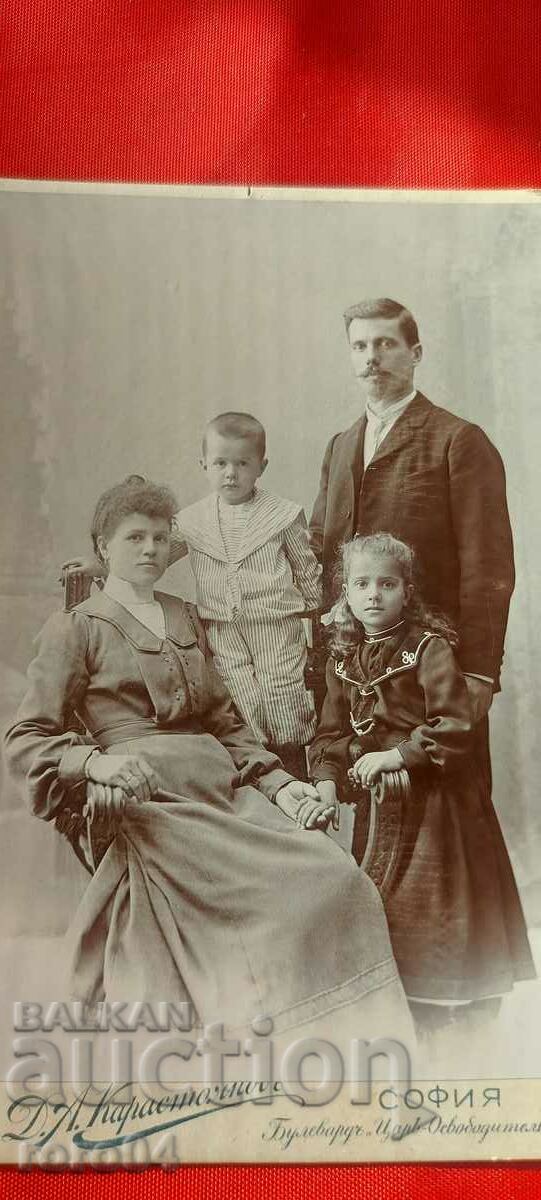 DIMITAR KARASTOYANOV - CARDBOARD - 7 DIMITAR KARASTOYANOV - CARDBOARD - 7