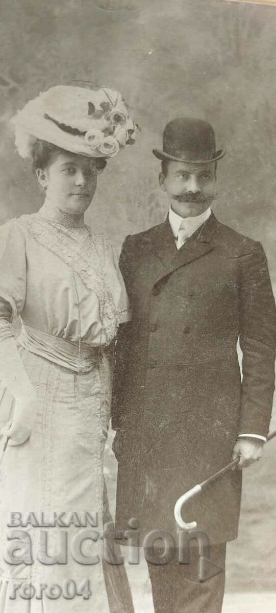 DIMITAR KARASTOYANOV - CARDBOARD - 7