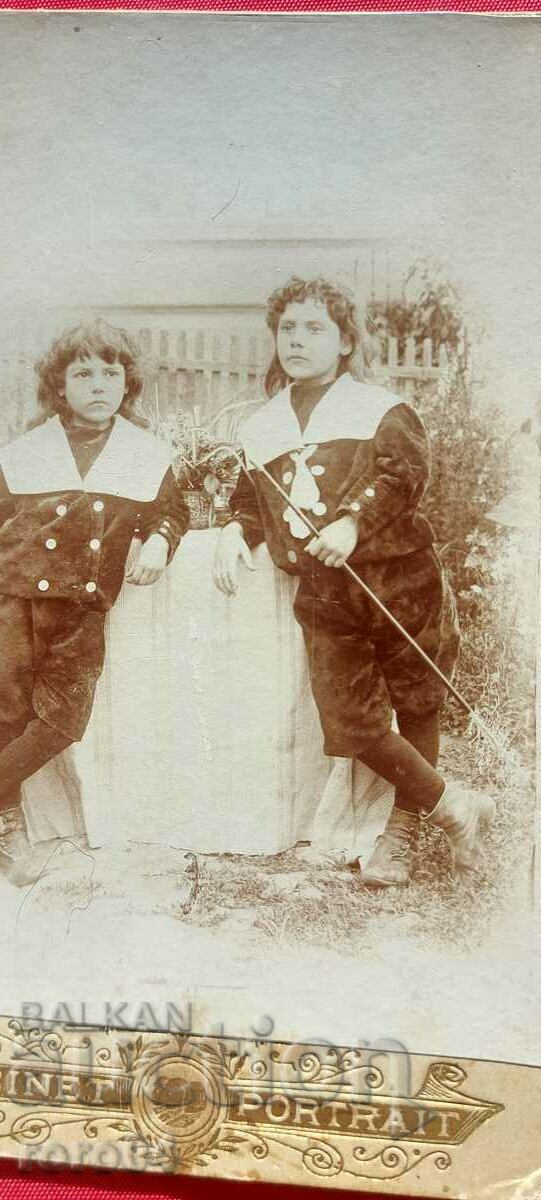 Delivery of PLEVEN - OLD PHOTOGRAPH - CARDBOARD Delivery of PLEVEN - OLD PHOTOGRAPH - CARDBOARD