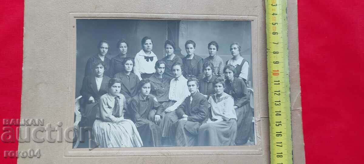 OLD PHOTO - CARDBOARD - 6 OLD PHOTO - CARDBOARD - 6