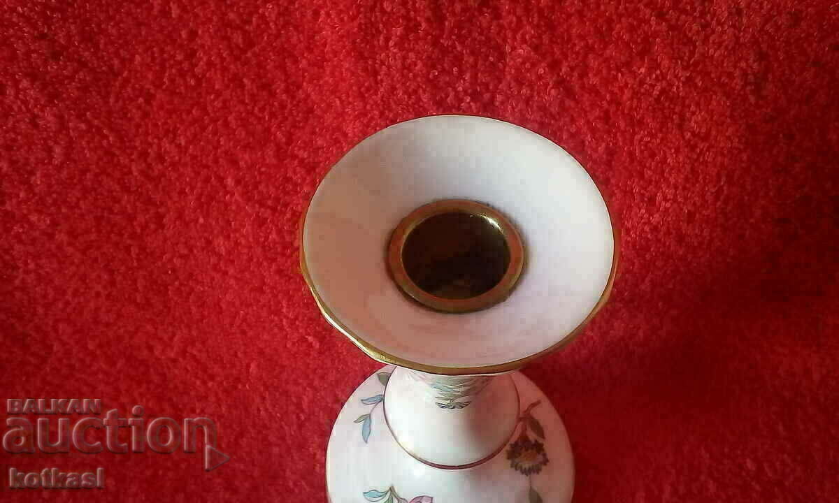 Δημοπρασία Παλαιός όμορφος πορσελάνινος κηροπήγιο Αγγλίας AYNSLEY Δημοπρασία Παλαιός όμορφος πορσελάνινος κηροπήγιο Αγγλίας AYNSLEY