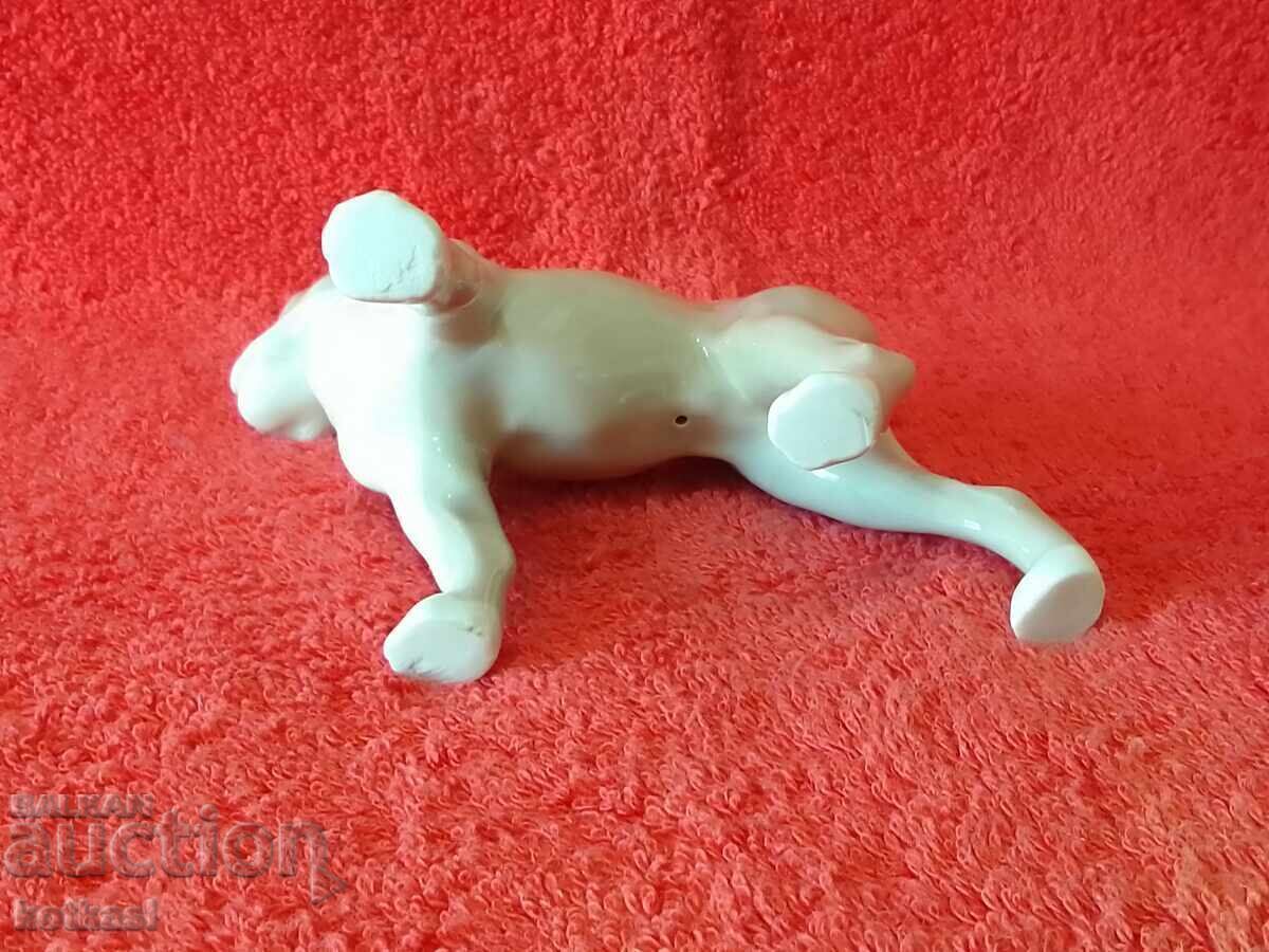 Порцеланова фигура на Куче маркирано - 7 Порцеланова фигура на Куче маркирано - 7