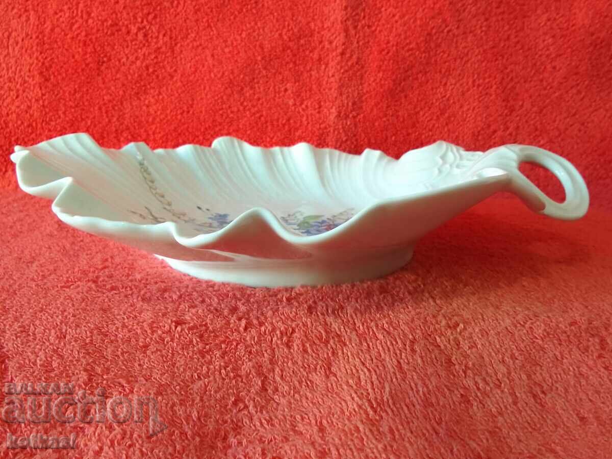 Auction  Porcelain plate leaf shape Royal Tettau Germany