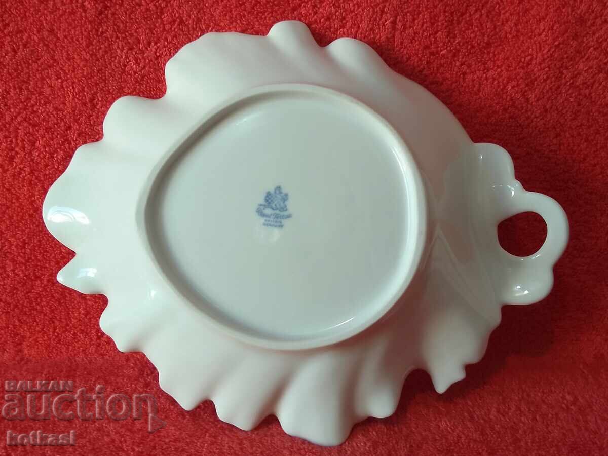 Porcelain plate leaf shape Royal Tettau Germany - 6
