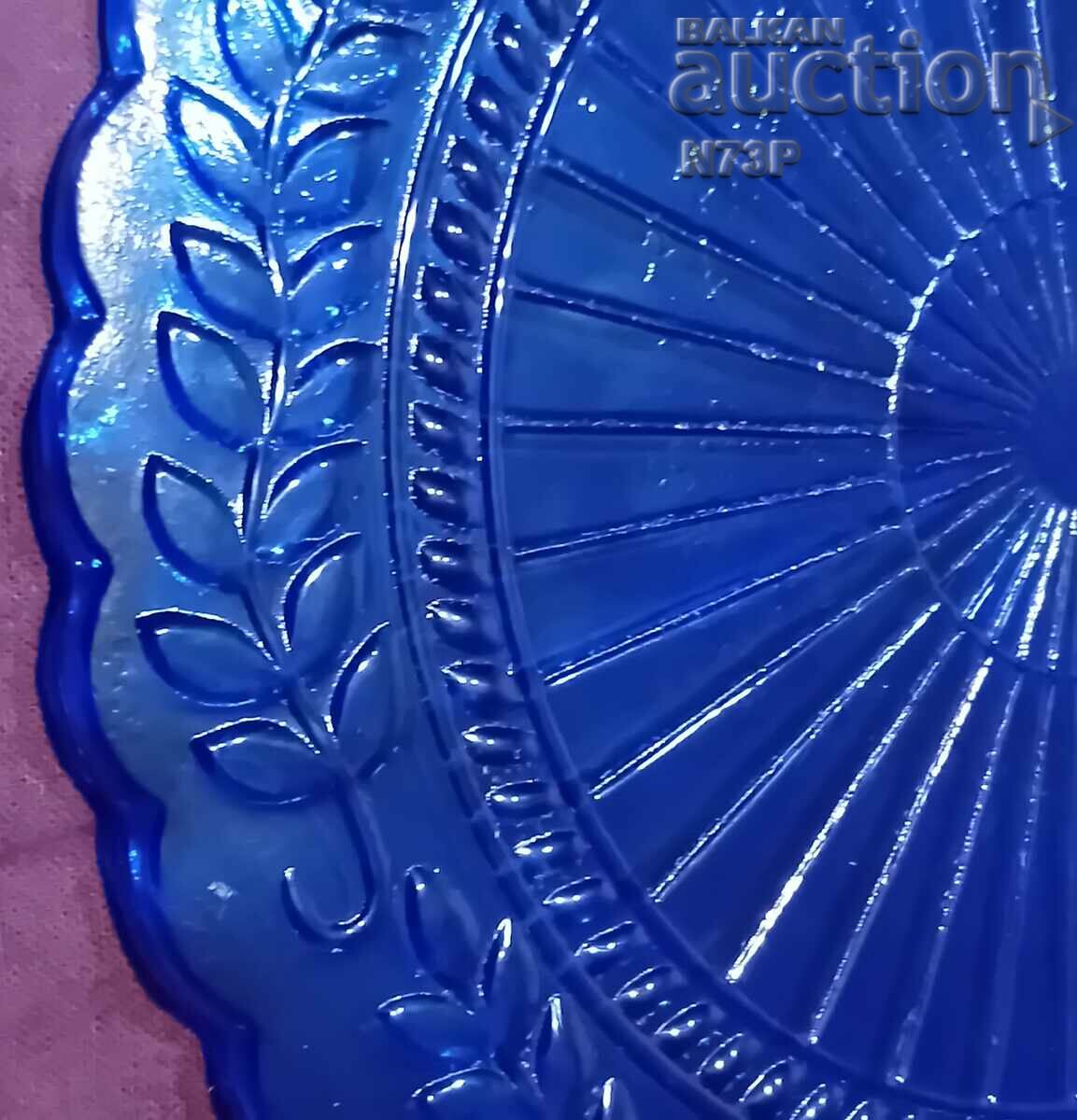 Delivery of A MASSIVE PLATE. PLATEAU. SLEEP. Delivery of A MASSIVE PLATE. PLATEAU. SLEEP.