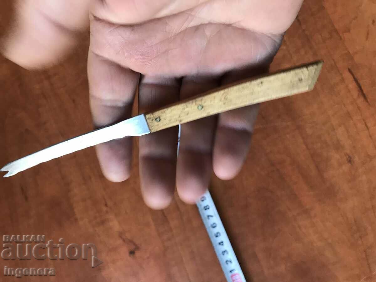 Delivery of SERVICED KNIFE WITH WOODEN HANDLE Delivery of SERVICED KNIFE WITH WOODEN HANDLE