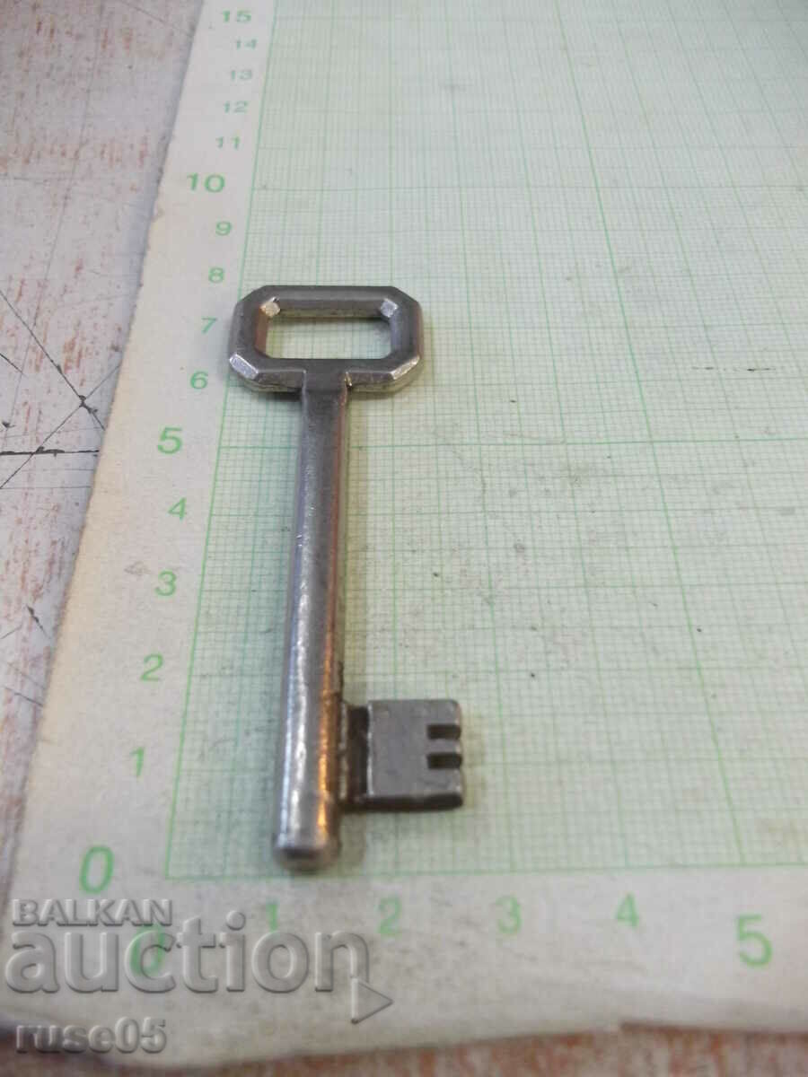 Auction Key No. T7 for lock Auction Key No. T7 for lock