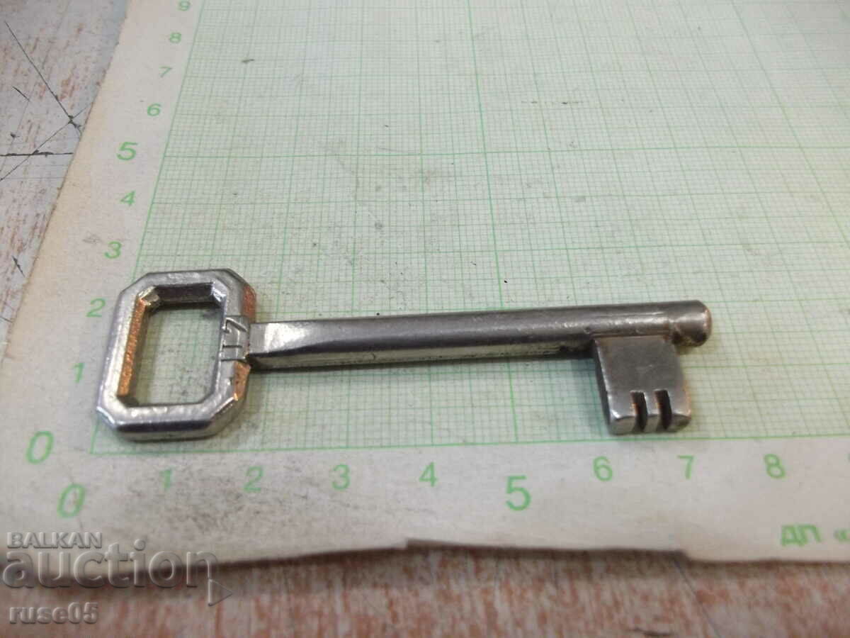 Delivery of Key No. T7 for lock Delivery of Key No. T7 for lock