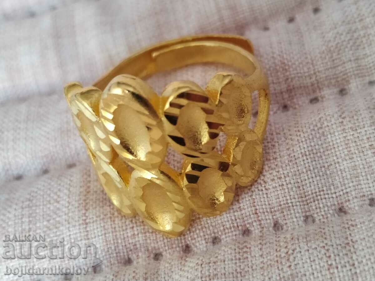 Auction New ladies adjustable ring Auction New ladies adjustable ring